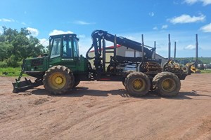 2006 John Deere 1110D  Forwarder